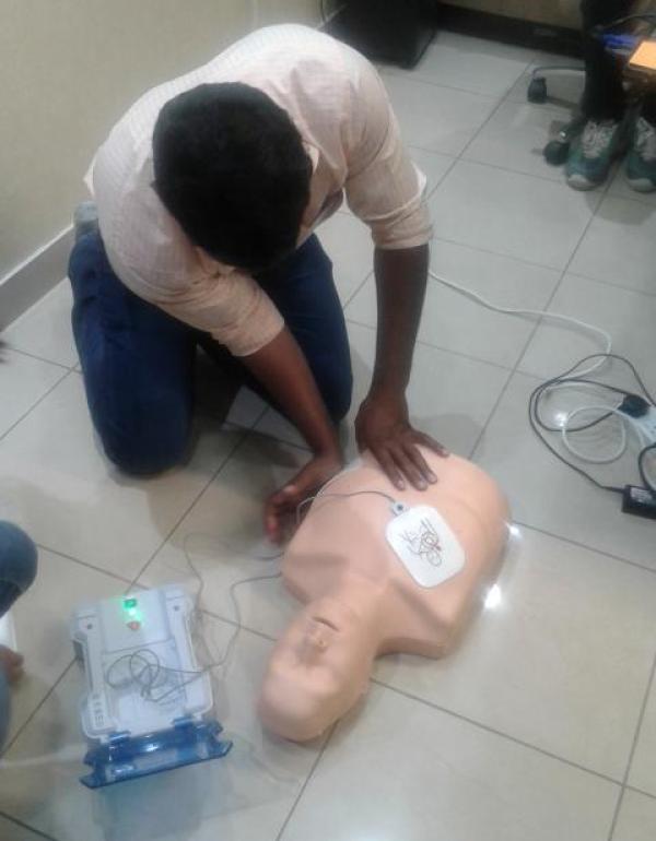 Basic Life Support and Automated External Defibrillator Training_08