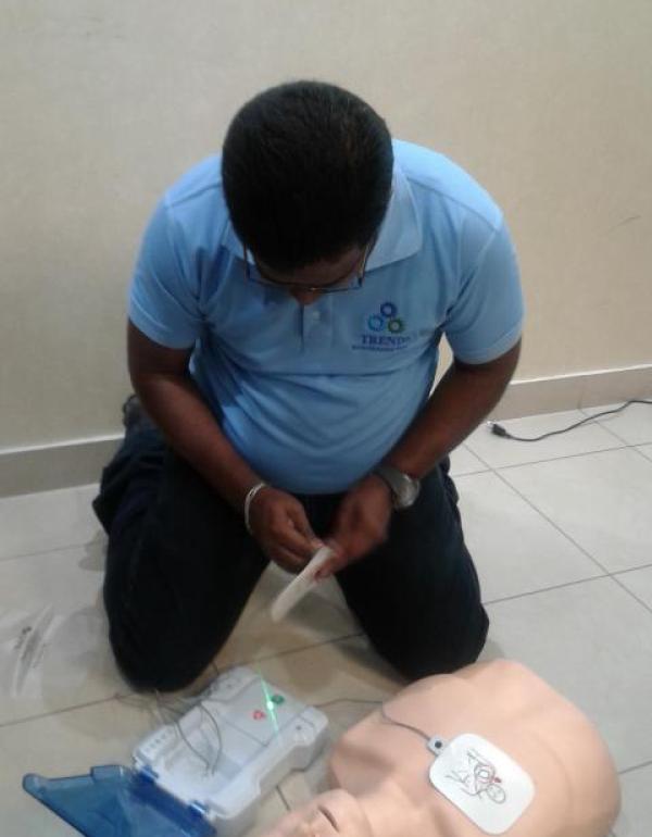 Basic Life Support and Automated External Defibrillator Training_13